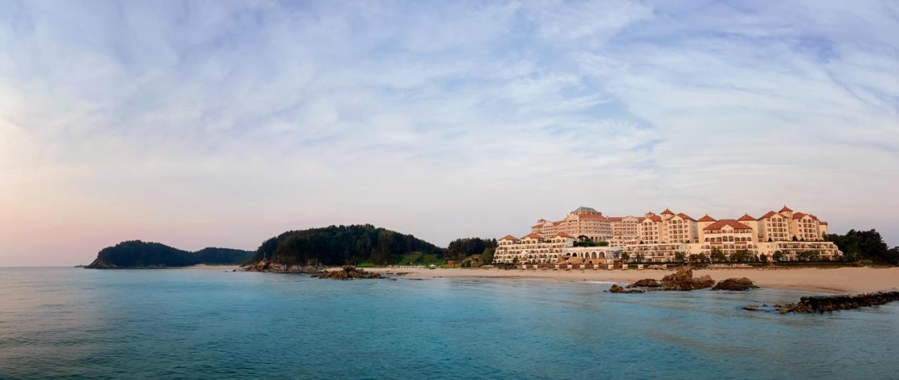 Sol Beach Янъян Экстерьер фото